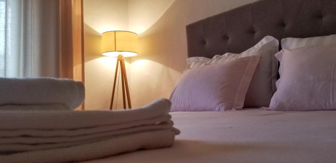 Spacious And Cozy Apartment - Ajia Apartment Tirana Buitenkant foto