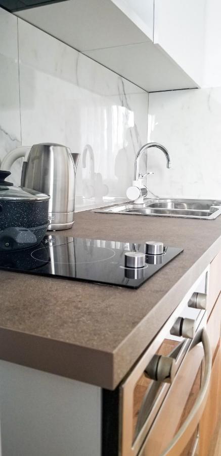Spacious And Cozy Apartment - Ajia Apartment Tirana Buitenkant foto